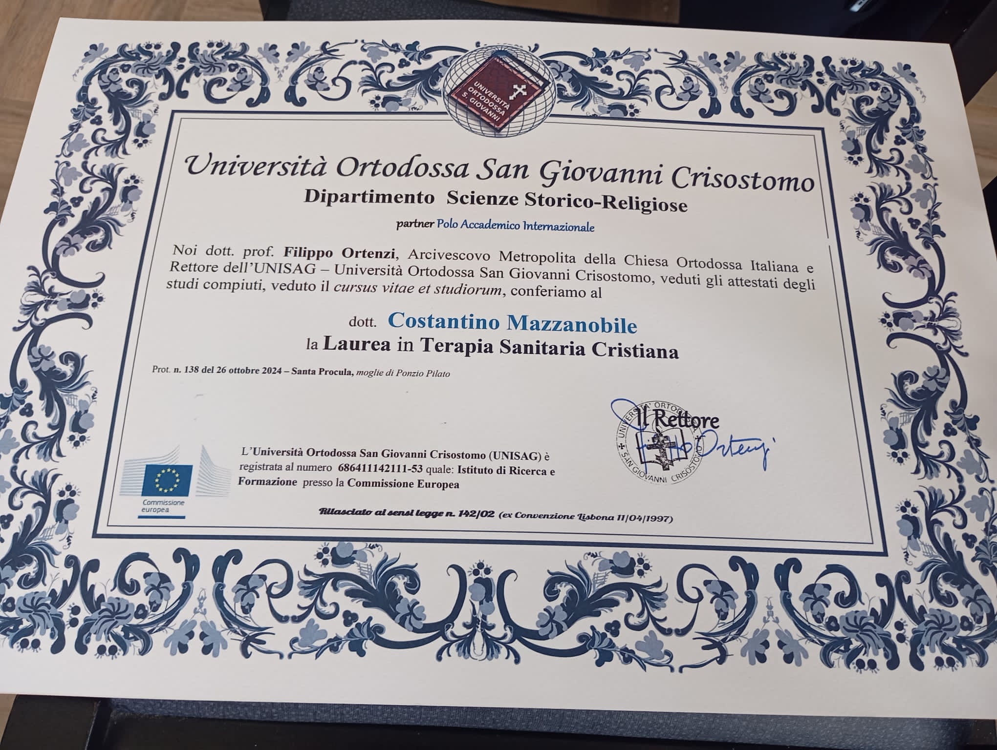 Laurea in Terapia Sanitaria Cristiana — Università Ortodossa San Giovanni Crisostomo (come dichiarato dall'interessato)